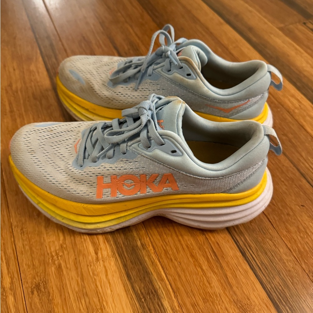 Women’s Bondi 8 Hokas Size 6.5